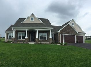 205 Shade Tree Dr, Lancaster, PA 17603