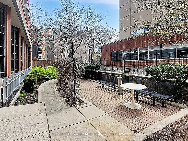 255 Richmond St E #124 — Photo 17