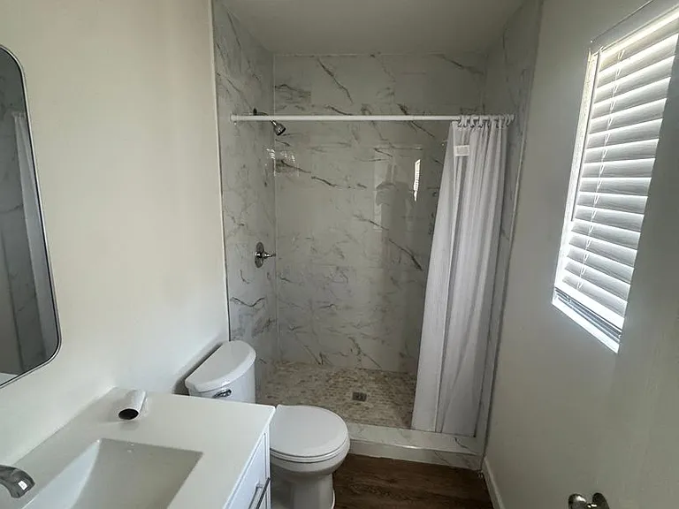 21089 Klamath Rd — Photo 8