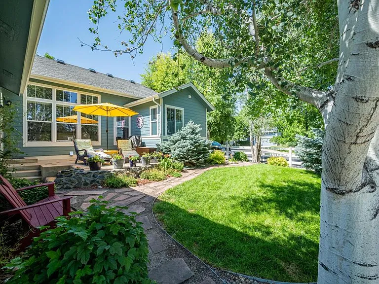 4220 Ravenna Pl — Photo 41