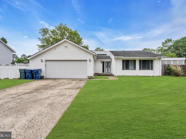 107 Hollybrook Dr, Little Egg Harbor, NJ 08087
