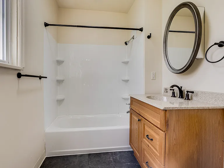 609 E Warrington Ave #1 — Photo 2