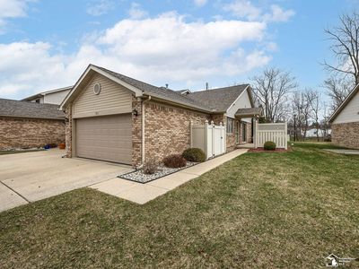 921 May Dr, Monroe, MI, 48161