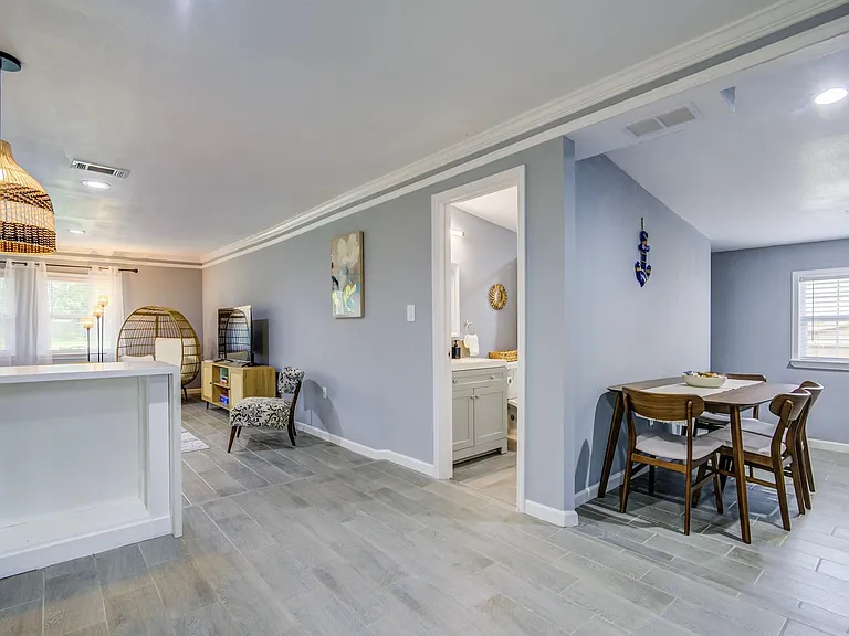 541 Circle Dr — Photo 12