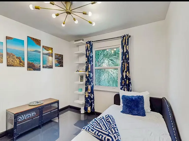 4210 Olive Ave — Photo 12