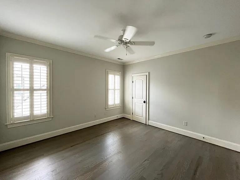 535 Guilford Cir — Photo 28