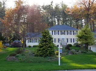 30 Woodcrest Dr, Hudson, NH 03051