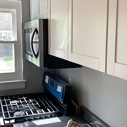 New Kitchen & Appliances 