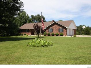 21941 N Prairie Rd, Warrenton, MO 63383