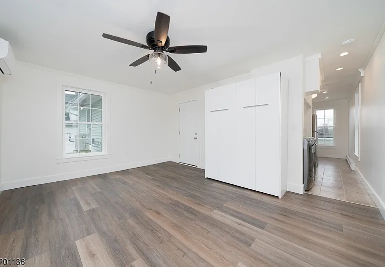 15 Summit Ave #A — Photo 2
