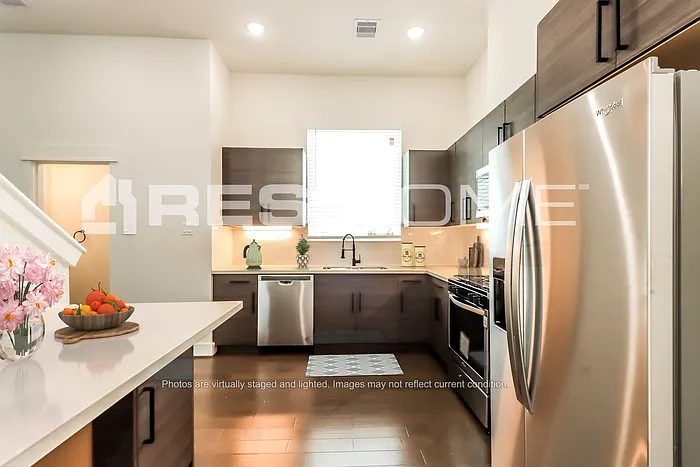 6336 Culberson St — Photo 3