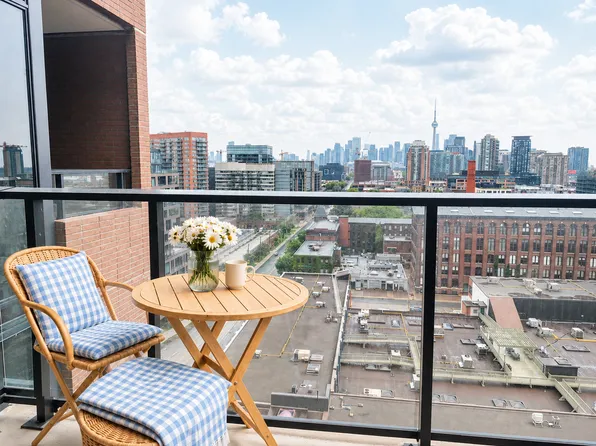 270 Dufferin St, Toronto, ON