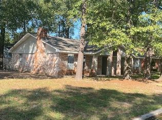 1504 S 2nd St, Conroe, TX 77301