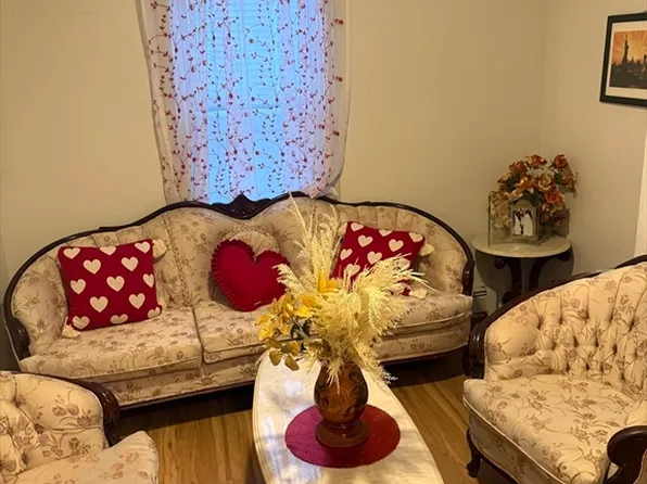 82 2nd St, Medford, MA 02155