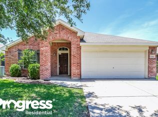 13141 Fencerow Rd, Fort Worth, TX 76244