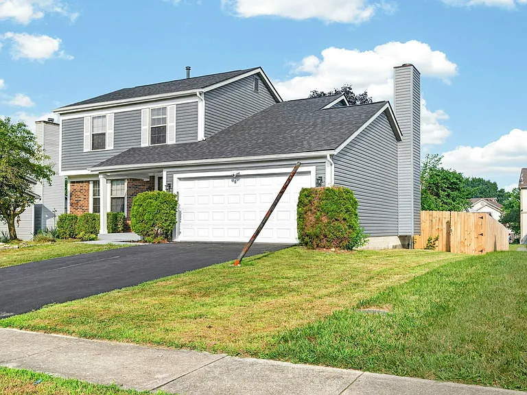 8472 Kingsley Dr — Photo 3