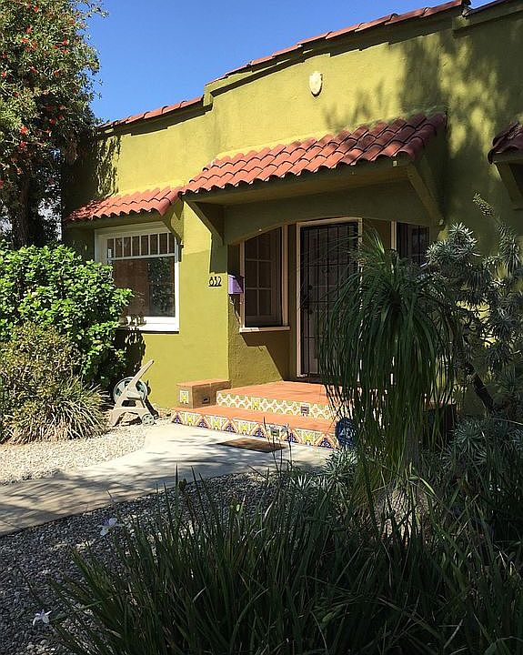 1st image of 832 N Citrus Ave