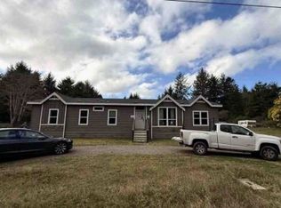 1050 Hobbs Wall Rd, Crescent City, CA 95531