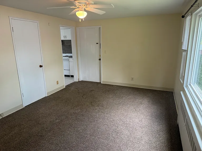 1619 W 3rd St #33 — Photo 7