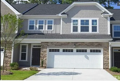 1041 Lakebrink Dr Photo 1