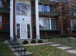9640 S Komensky Ave APT 108, Oak Lawn, IL 60453
