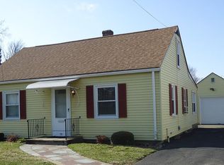 72 Victoria St, Springfield, MA 01104