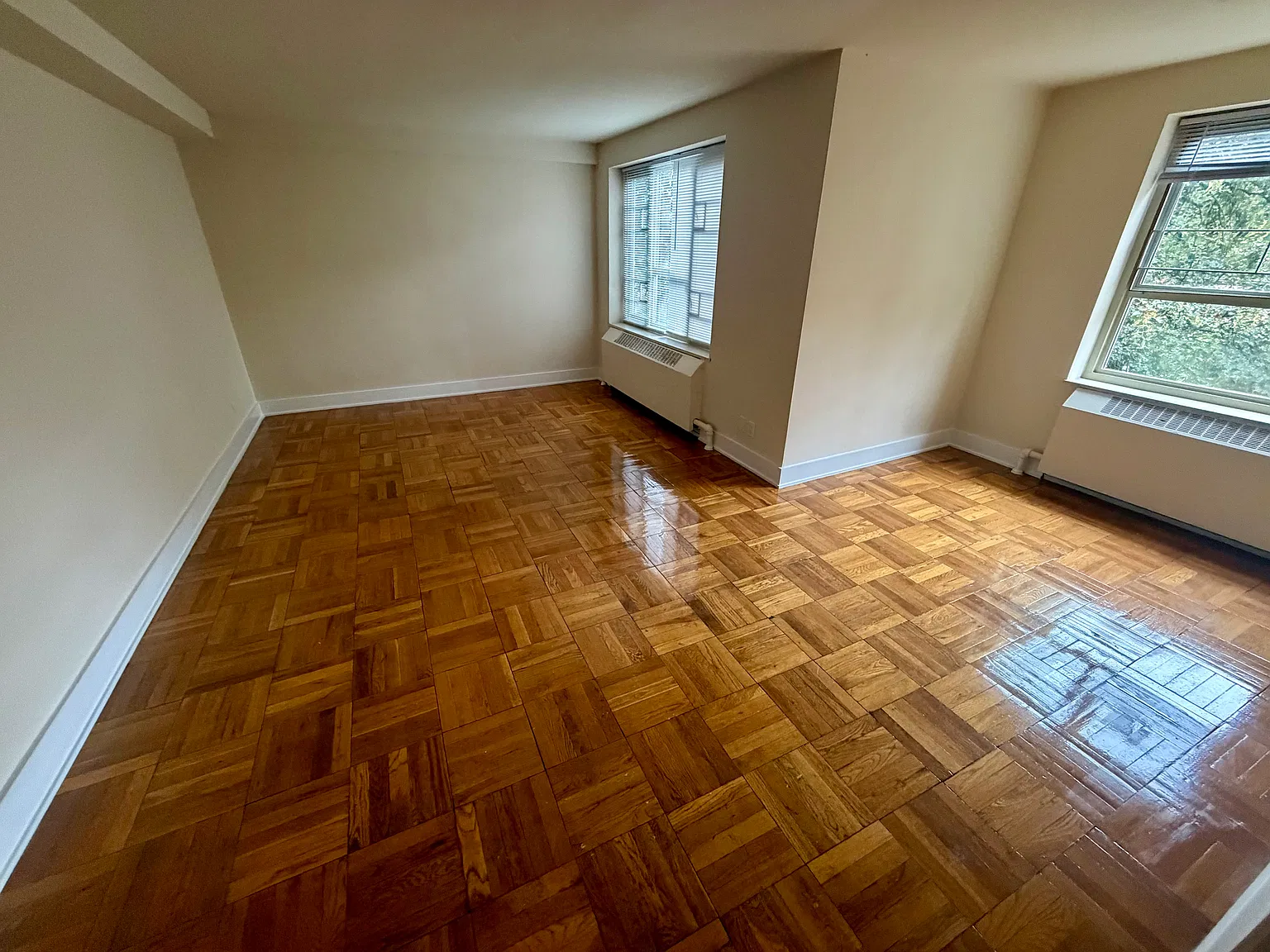 65th Cres, Fresh Meadows — Photo 4