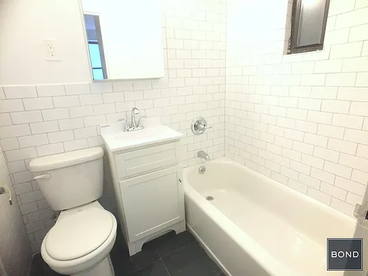 Rented by Bond New York | media 17