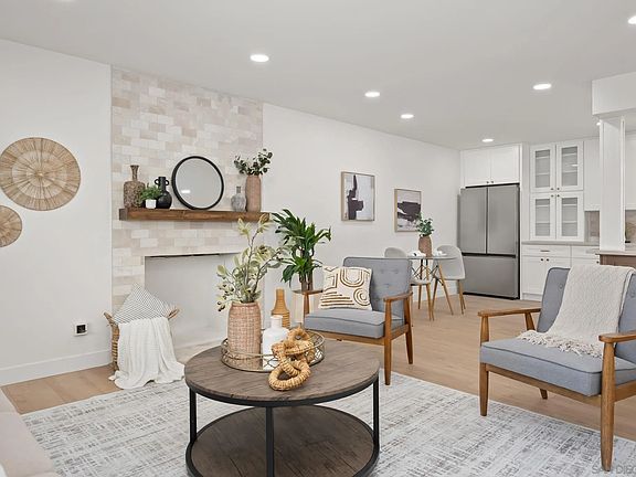 4th image of 6243 Lake Lomond Dr