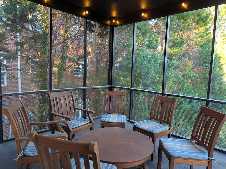 3104 Rosewood Dr — Photo 5