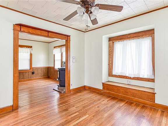 5th image of 826 Jennings Ave