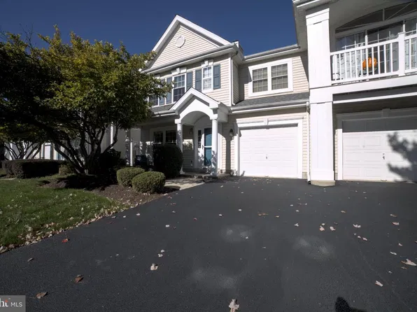 206 Middlebury Dr, Warwick, PA 18974