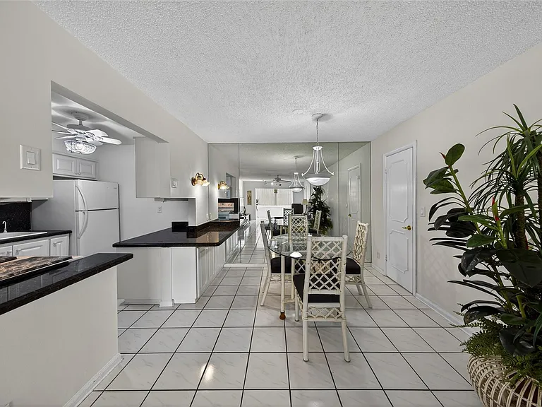 6253 Bay Club Dr #1 — Photo 20