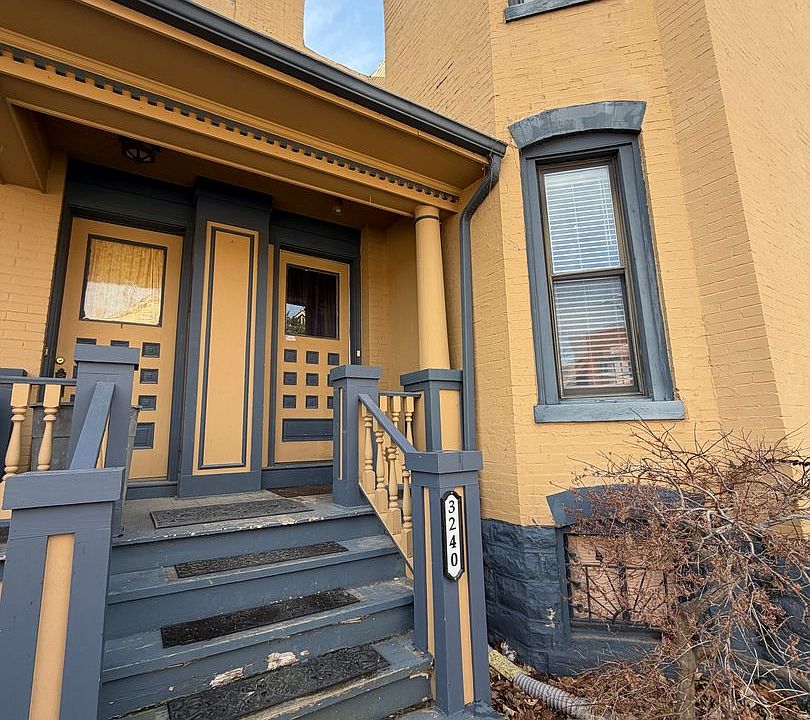 1st image of 3240 Geyer Ave