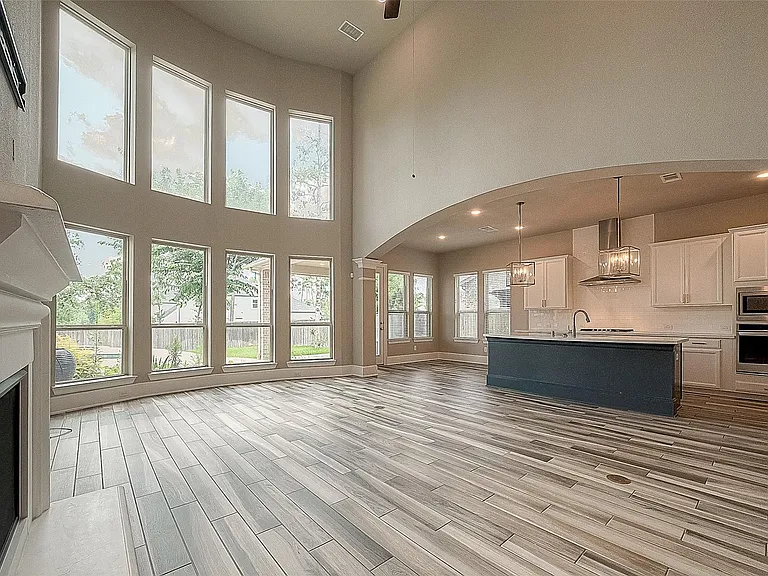 115 N Winter Sunrise Cir — Photo 17