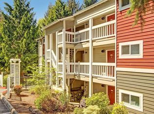 15250 SE 43rd Ct APT H102, Bellevue, WA 98006