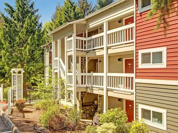 15250 SE 43rd Ct APT H102, Bellevue, WA 98006