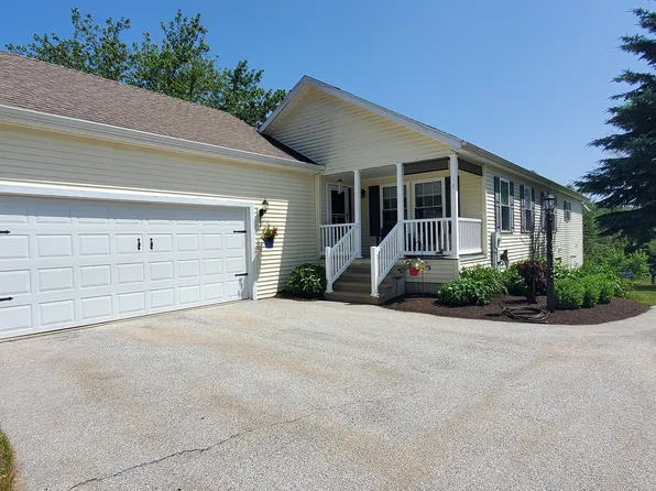 5 Mailhouse Rd #33, Hooksett, NH 03106