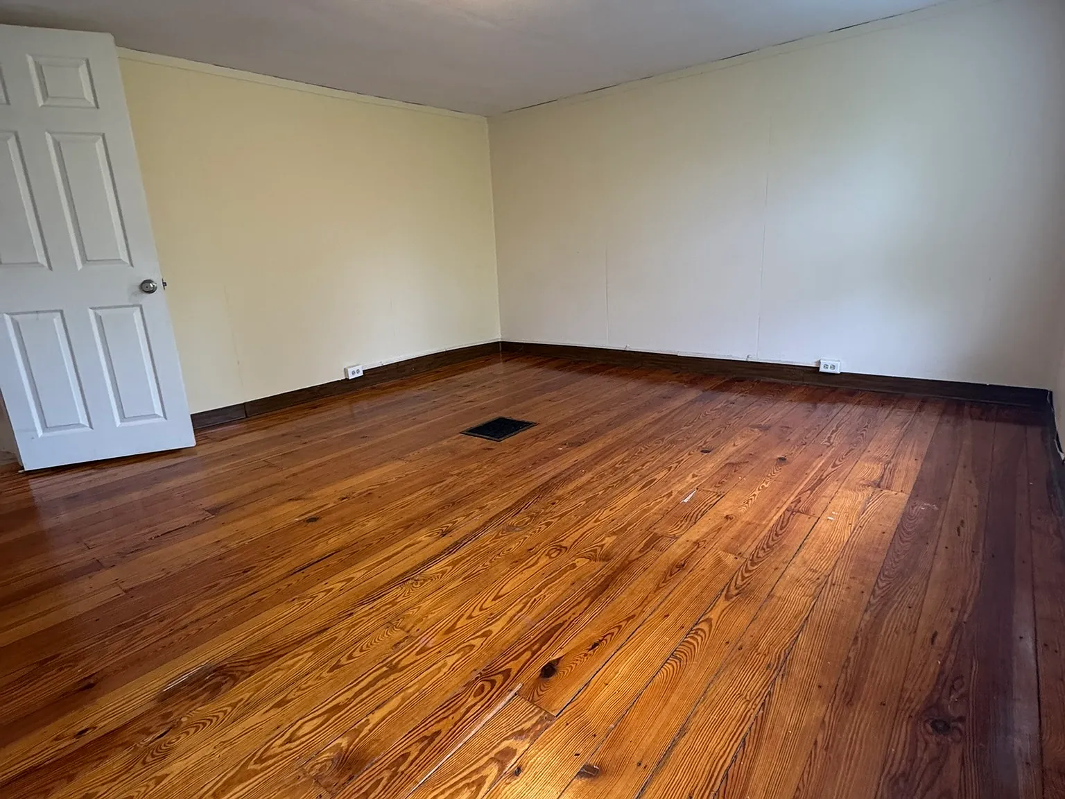 46 Old Amherst Road - 3 — Photo 3