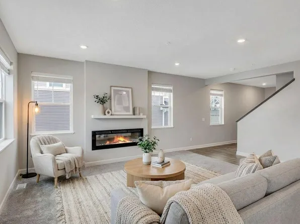 451 Murray Hill Way, Waconia, MN 55387