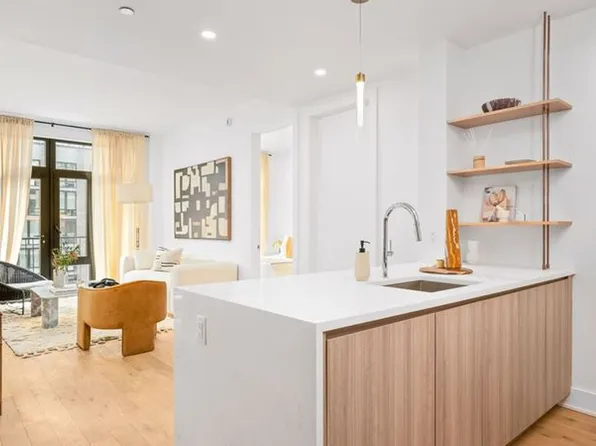 2-24 26th Avenue image 1 of 14