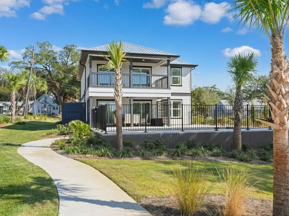 401 & 405 Massalina Dr, Panama City, FL 32401