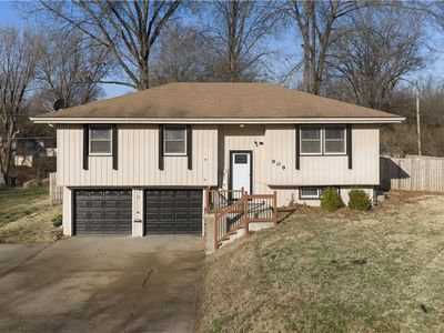 909 N 18th St, Leavenworth, KS, 66048