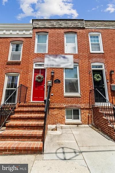 1st image of 128 E Randall St
