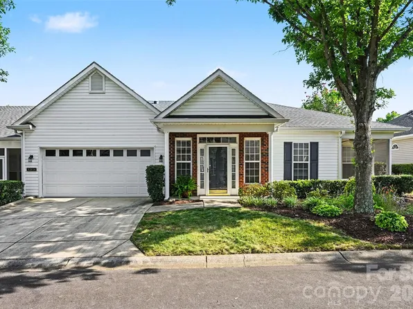 12114 Groth Ct, Charlotte, NC 28277