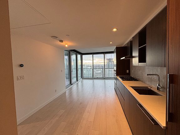 2nd image of 4720 Lougheed Hwy #2611