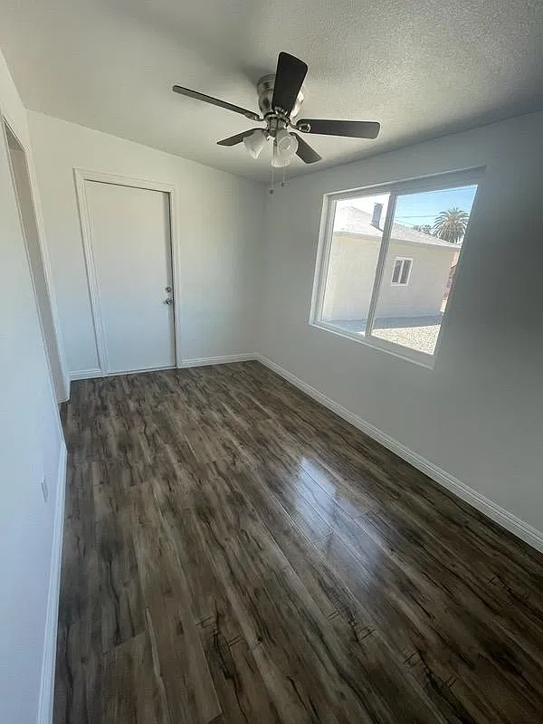 3 bed, 1182 sqft, $2,350 — Photo 2