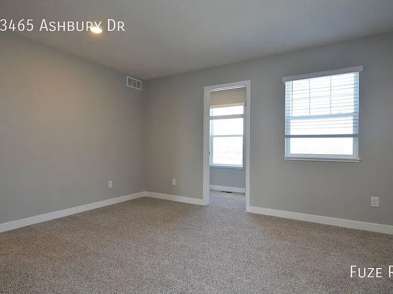 23465 Ashbury Dr — Photo 10