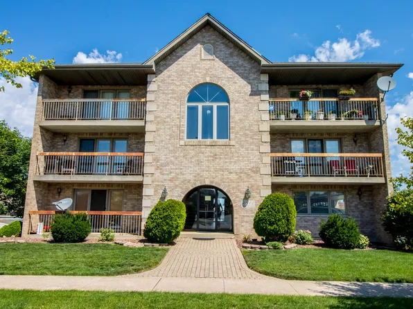7812 W 79th St, Bridgeview, IL 60455