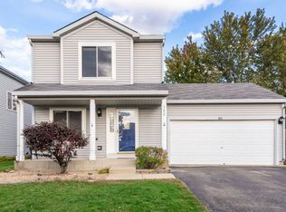 180 Bridlewood Cir, Lake In The Hills, IL 60156